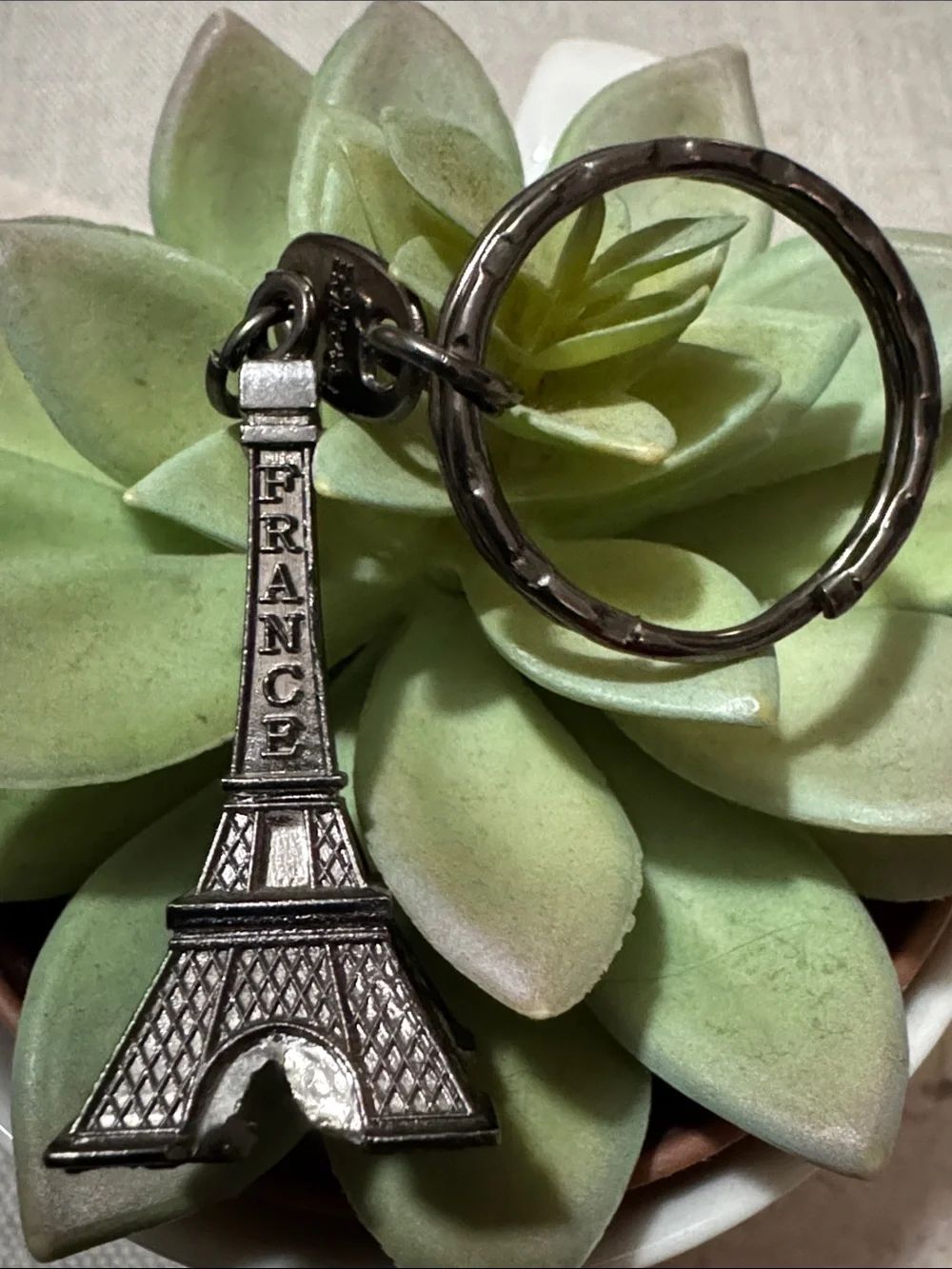 New Eiffel Tower-Paris Key Chain-Metal-Silver Toned